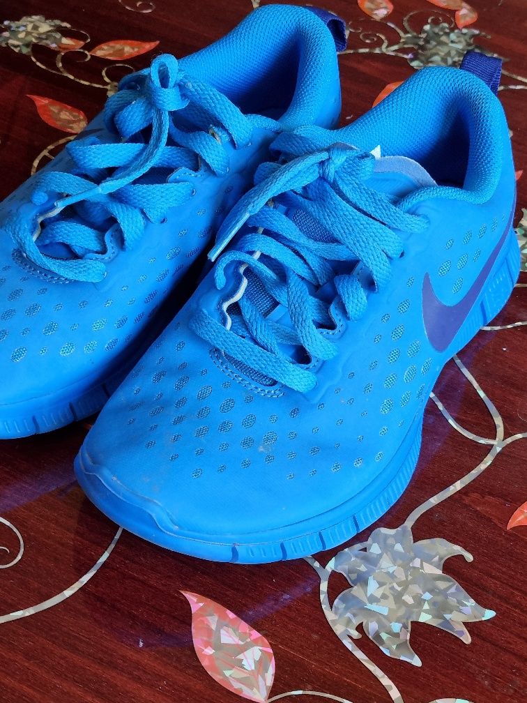 Adidași originali