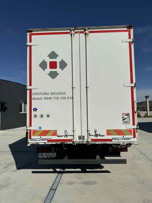 Mercedes Benz Atego 818