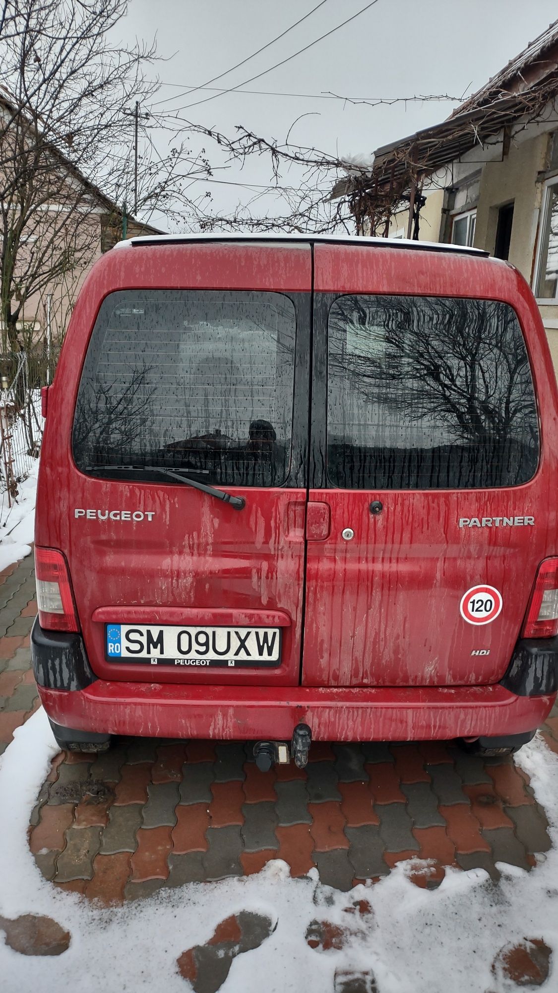 Peugeot Partner 2.0 HDI, 2006 , ușor avariată.