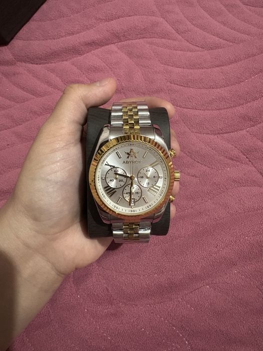 Женские часы с гарантией