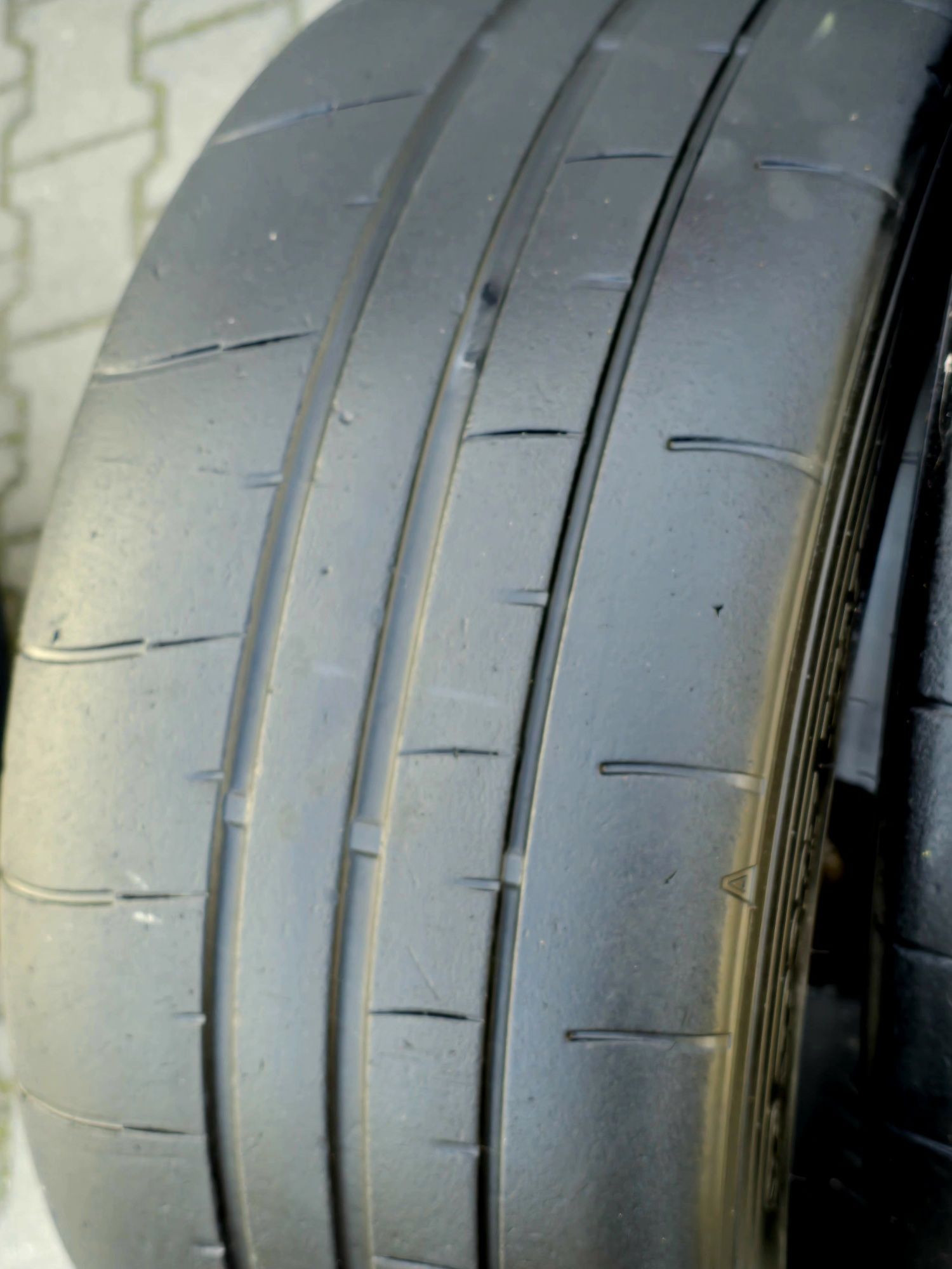 255 40 20 Dunlop сликове