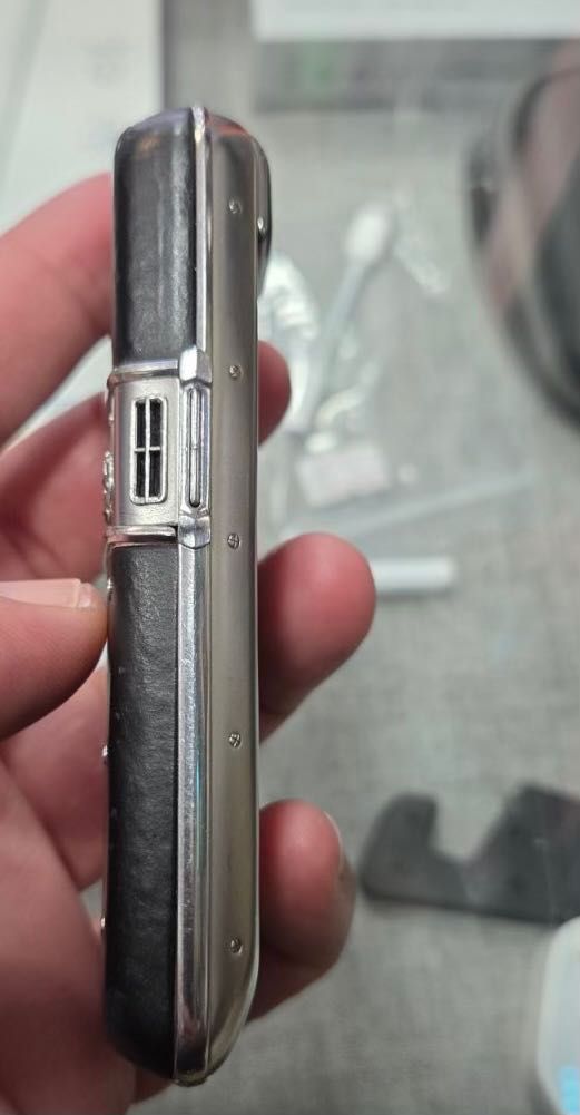 Vertu Constellation