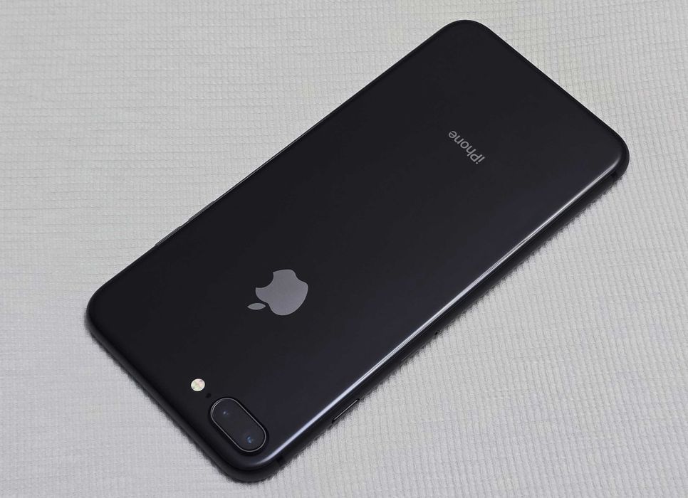 Iphone 8+ 10/10 ca din magazin! (Rar)