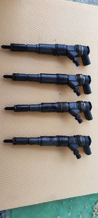 Injectoare bmw e46 320D 2003
