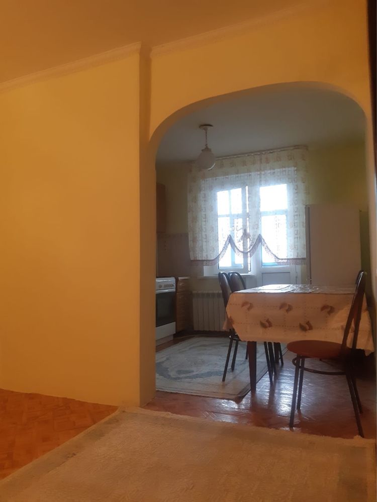 Продается 2-комн. квартира Молодежный 15