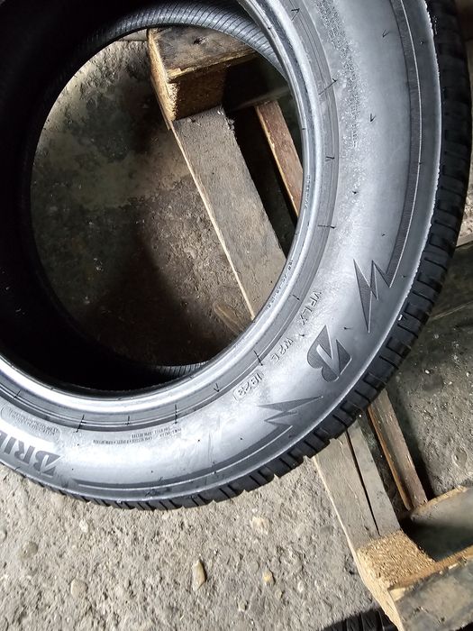2 anvelope iarna 185 65 15 Bridgestone 2023
