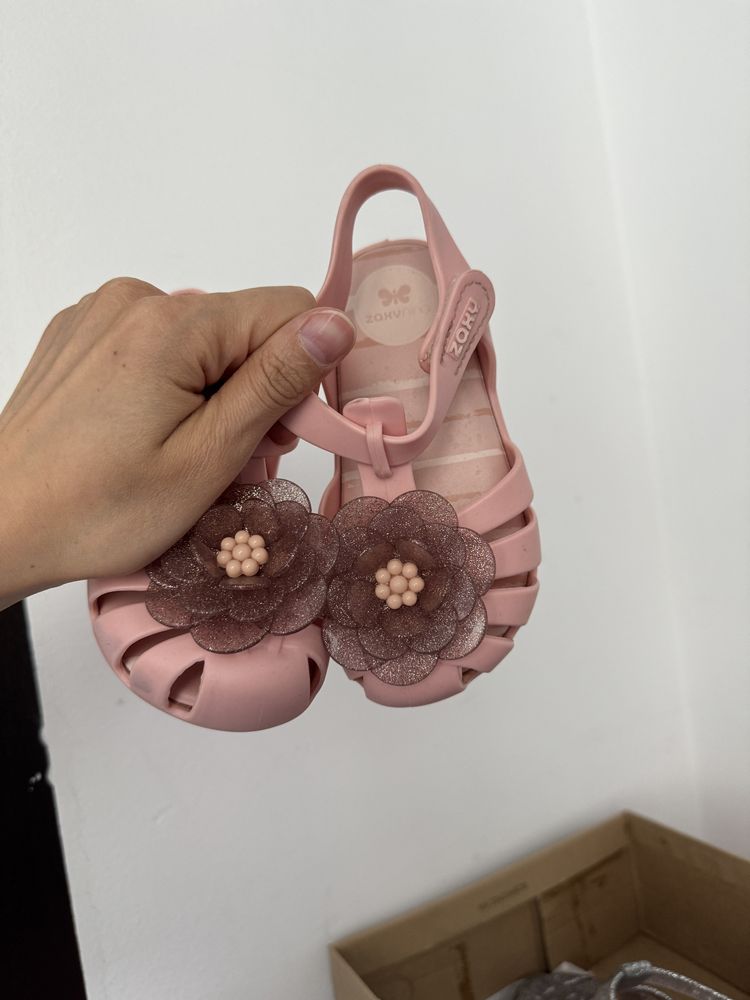 Детская обувь для девочки
