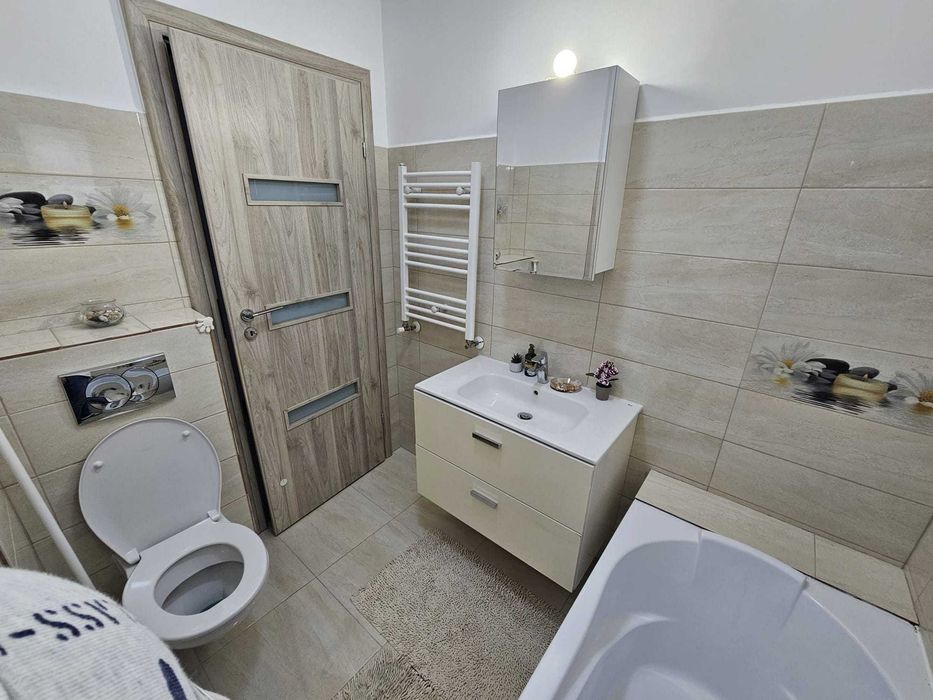 Inchiriez apartament, 96mp cu 3 camere, 500m Nicolae Teclu