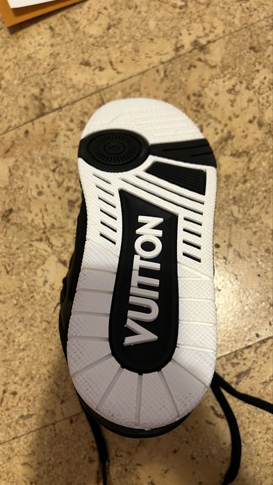 Louis Vuitton skate LV skates