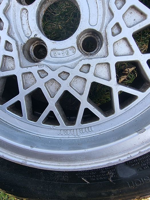 Jante  Melber 13 inchi bmw e 30 supernova solenza