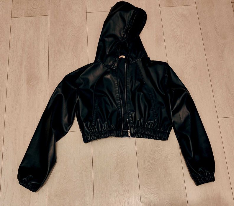 Geacă Oysho S, potrivit și XS - crop top, imitație piele, pentru femei