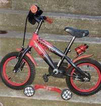 Детски велосипед с помощни колела