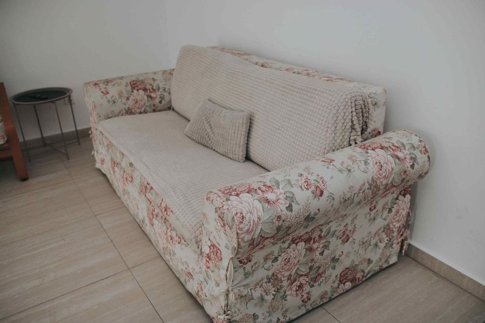 Inchiriez apartament regim hotelier