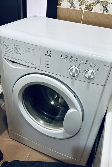 Продам стиральную машину