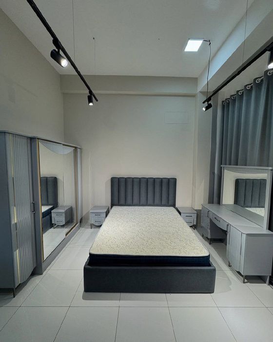 Kamfort spalni garnitur