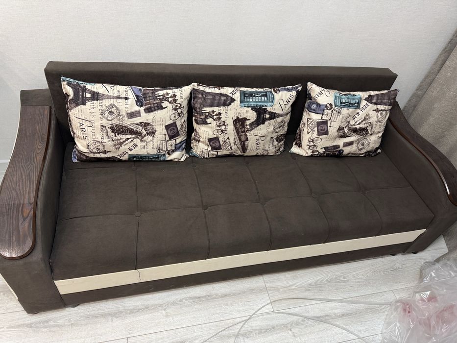 Продам новый раскладной диван
