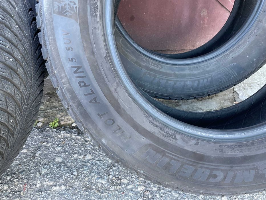 Продавам зимни гуми - Michelin PILOT ALPIN 5 SUV - 225/65/R17