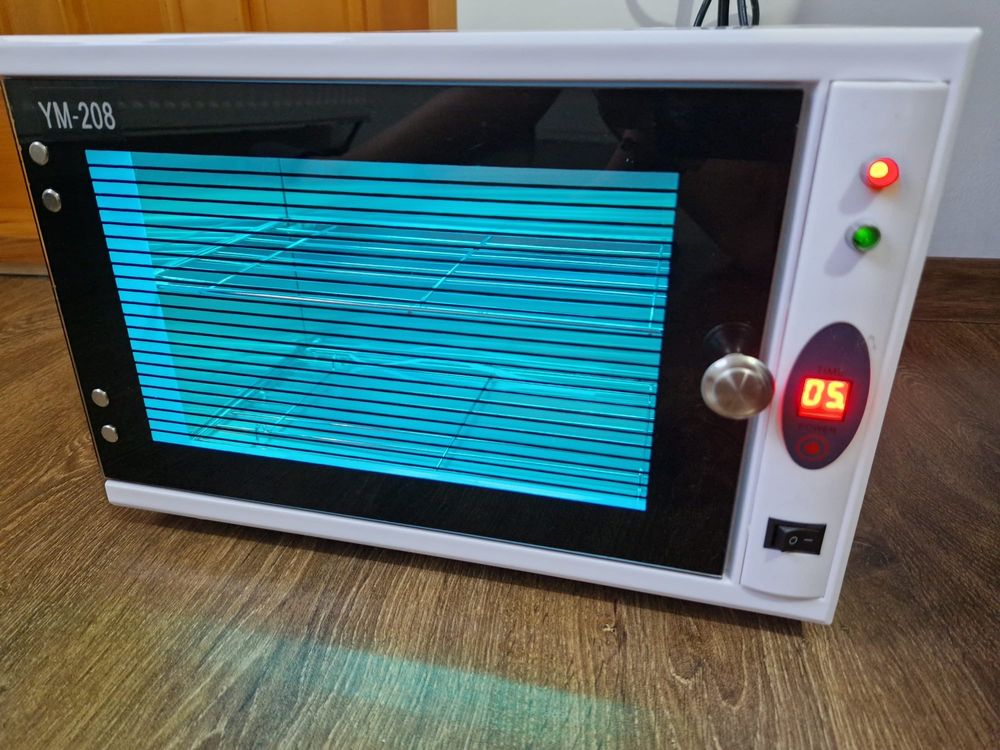 Sterilizator UV alb