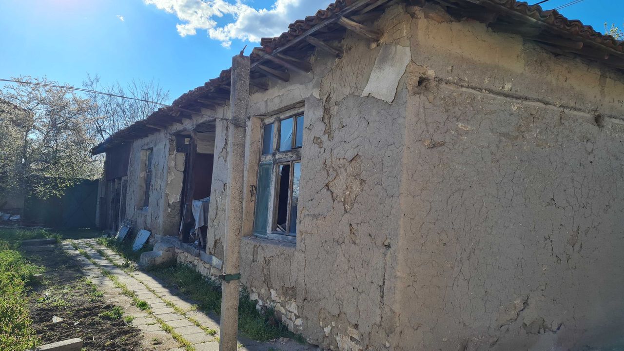 Продава се Къща в Пловдив, Беломорски - 62 кв.м за 1049 €/кв.м - Снимка #1