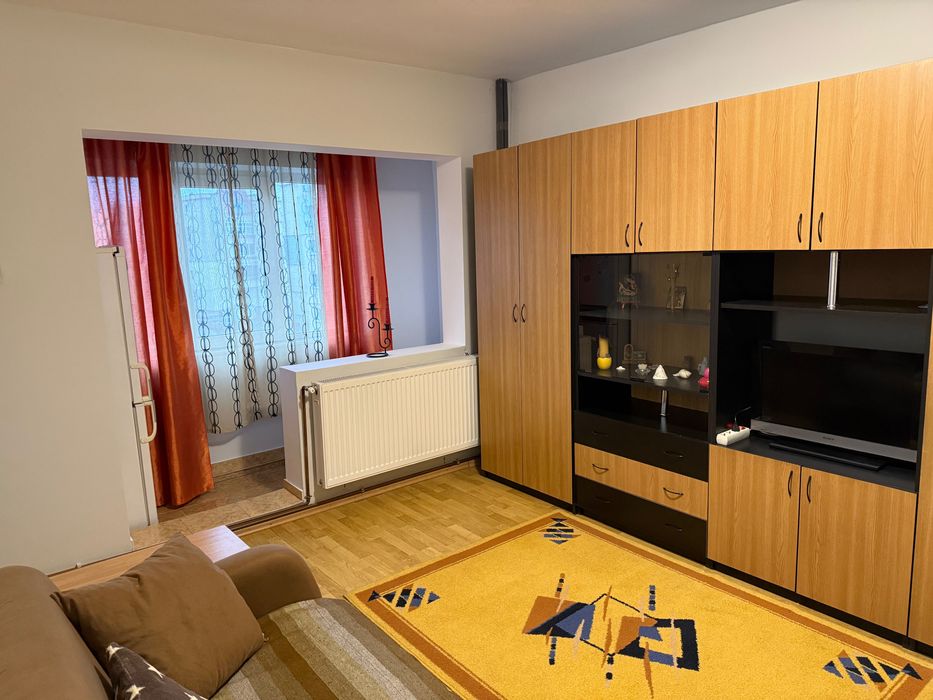 Garsonieră de închiriat, zona centrală