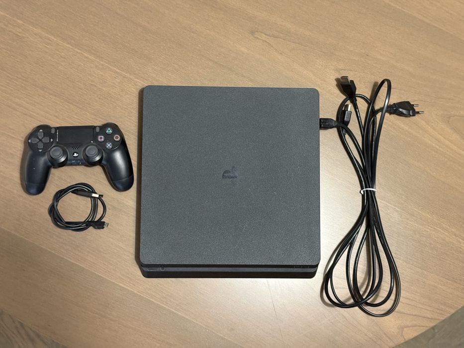 Ps4 + consola + cabluri