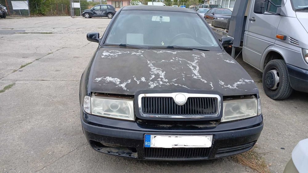 Dezmembrez Skoda Octavia 1.8 Benzina Din 2001 - AGU