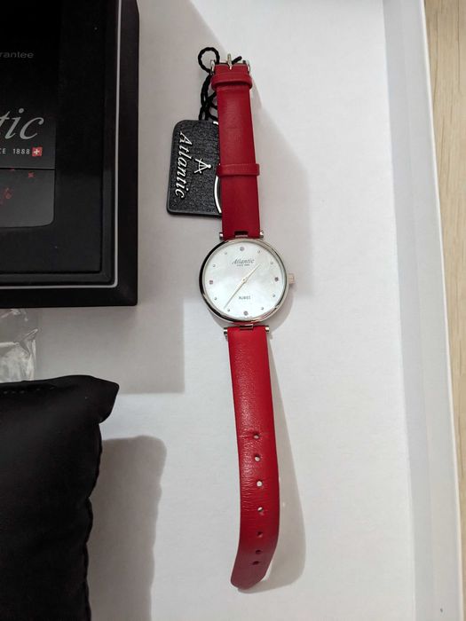 Ceas Atlantic dama Elegance Royal Rubies, cadran sidef, nou
