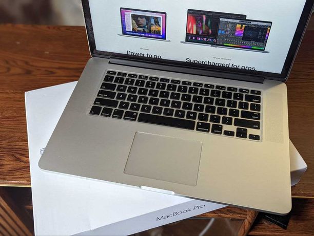 Macbook Pro 15" (i7, 16gb, 256 gb)2015 Mid (Коробка + документы)