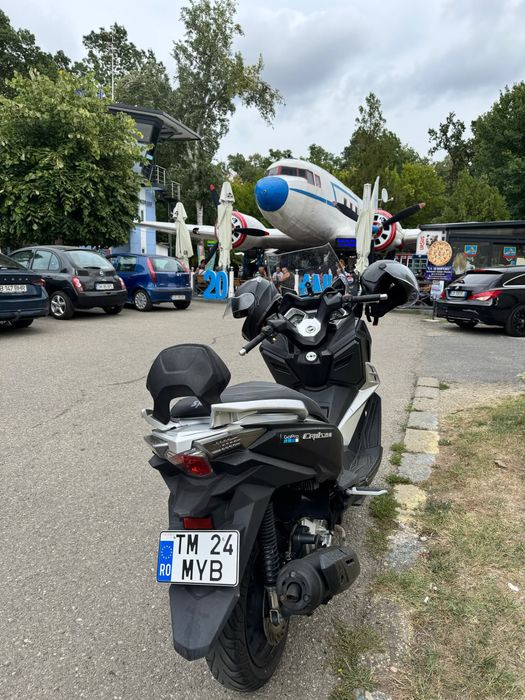 Maxi Scuter Sym Cruisym 125