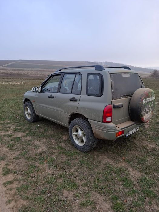 Suzuki Grand Vitara, Motor 2.5, an 2000, 4x4, înmatriculat.