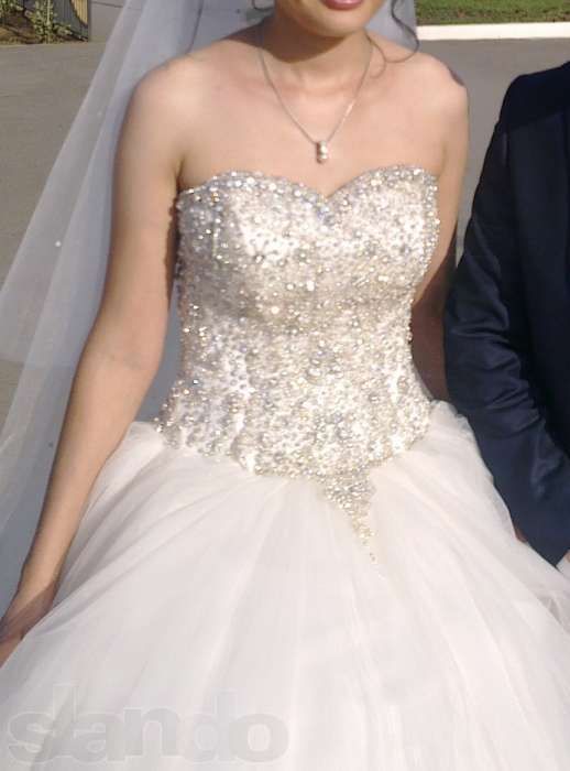 Продам экслюзивное свадебное платье