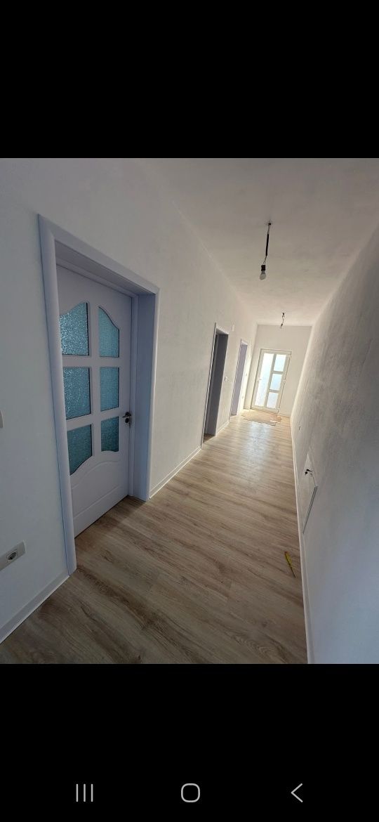 Proprietar vând 1/2duplex in Ghiroda zona Slavic