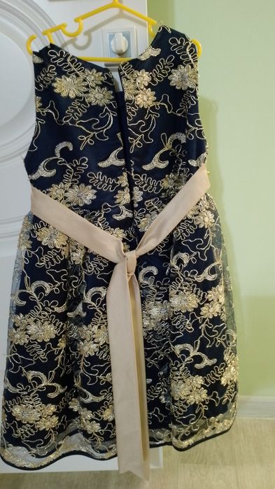 Платье на девочку