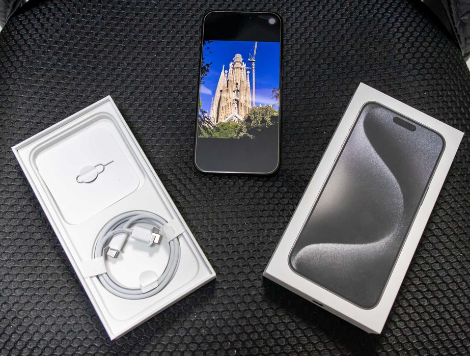 iPhone 15 Pro Max Titanium Black 256GB 91% baterie impecabil