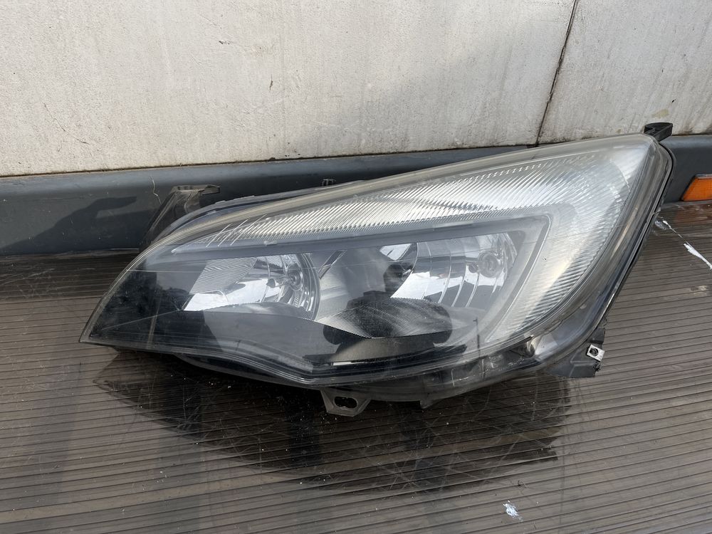 Far/Faruri Opel Astra J 2011 / Detin ambele modele, cu led sau fara