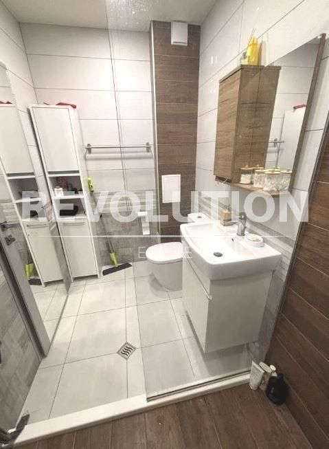 Двустаен апартамент в района на Владислав Варненчик!