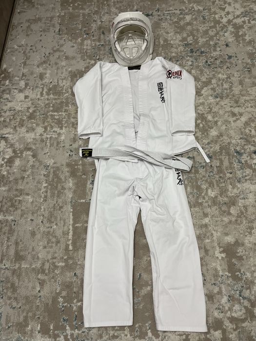 Продам кимано 130-137р.р с защитой.