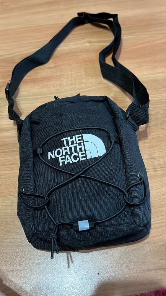 Черна чанта The North Face