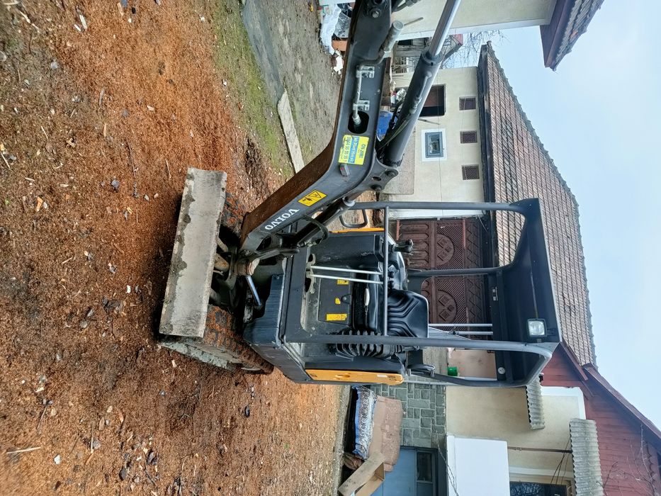 Miniexcavator Volvo ec15