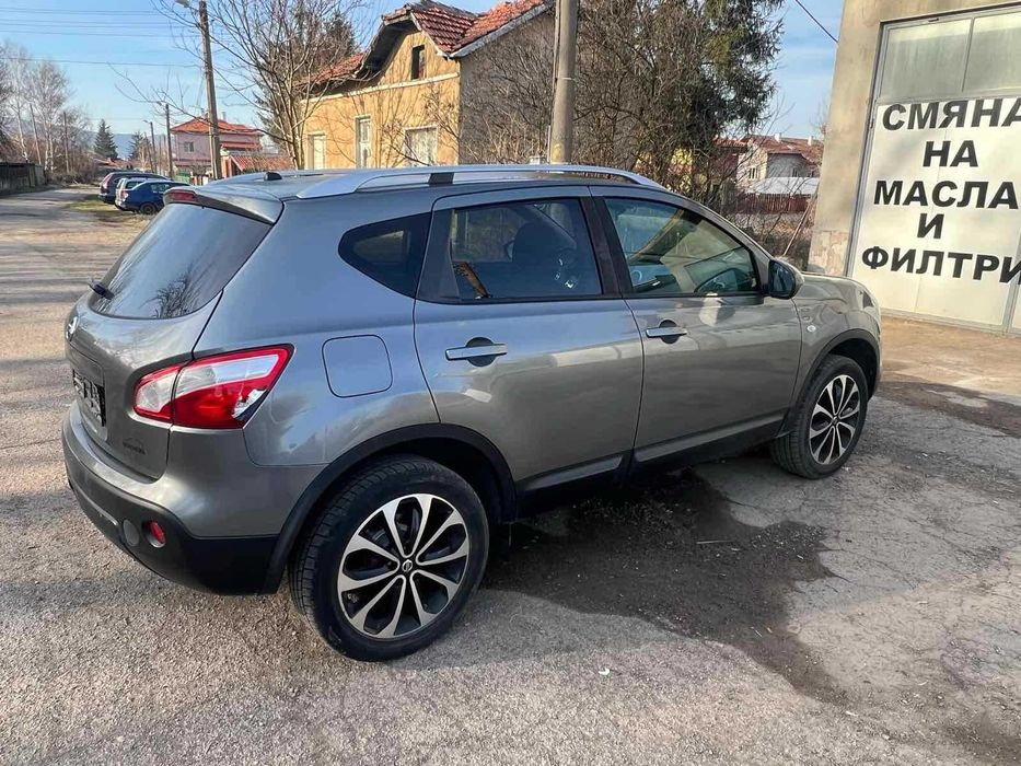 Nissan Qashqai 2.0i 2012г. На Части