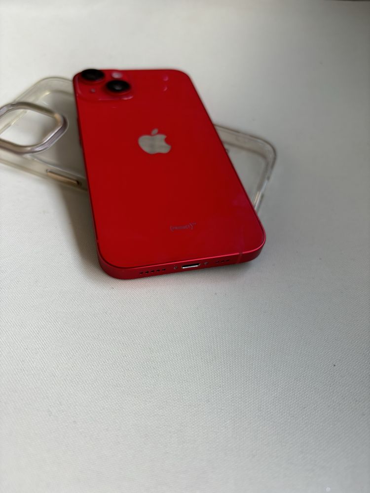 Vand Iphone 14 red