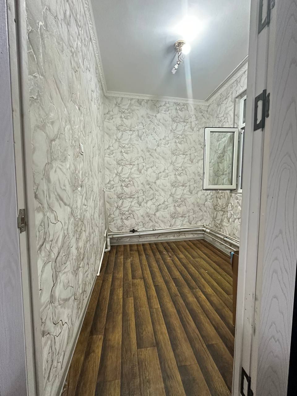 Срочно продаётся 1 комнатный квартира 39800 $