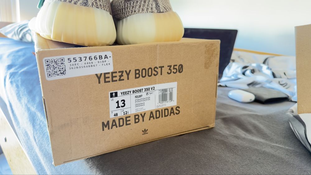 Yeezy Boost 350V2 Zyon Оригинални StockX Verified