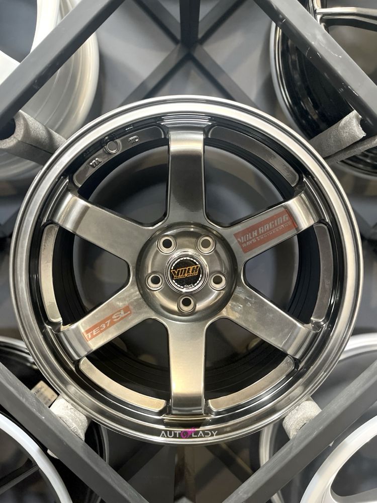 Комплект дисков Rays TE37 Rota Grid