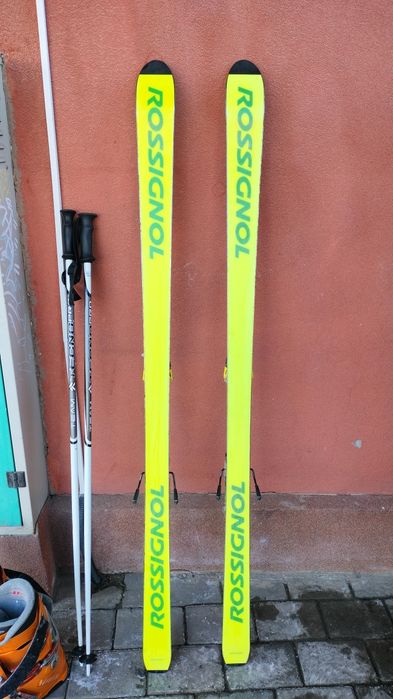 Schiuri, clapari, bete, echipament ski complet