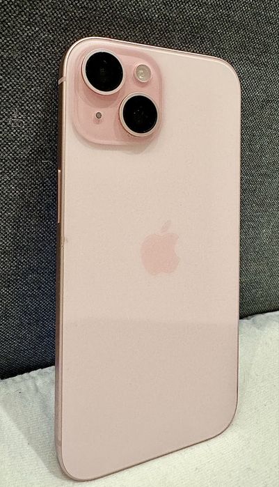 Vand iphone 15 128 gb roz