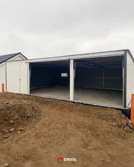 Garaj pe structura metalica - panouri sandwich