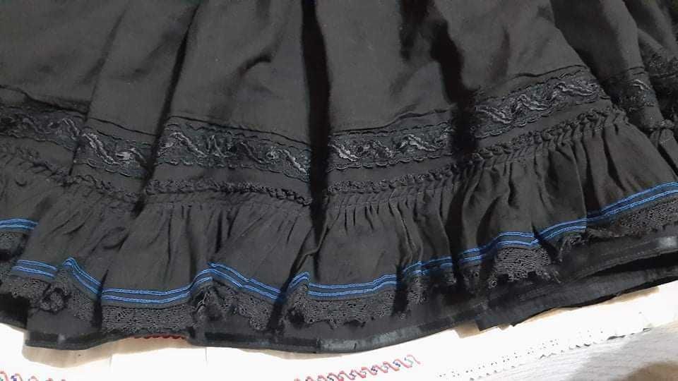 Costum popular - mărimea L- XL
