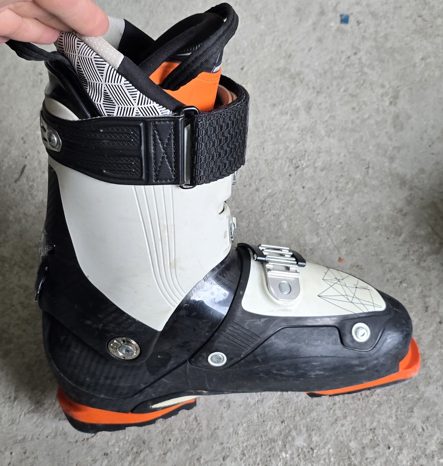 Ски обувки  Atomic waymaker carbon 130 flex