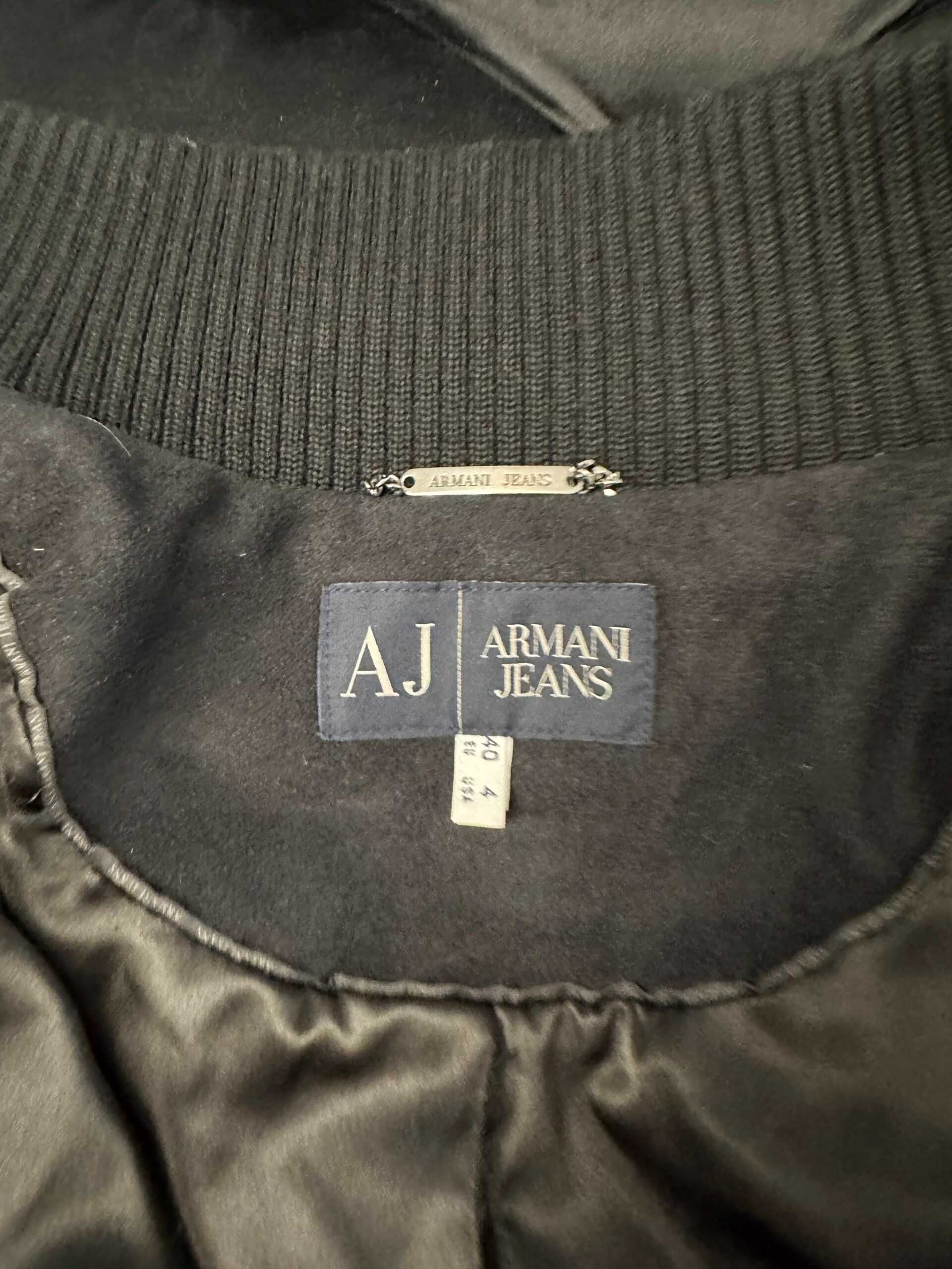 Palton negru Armani Jeans, din blană sintetică, cambrat, mărimea 40